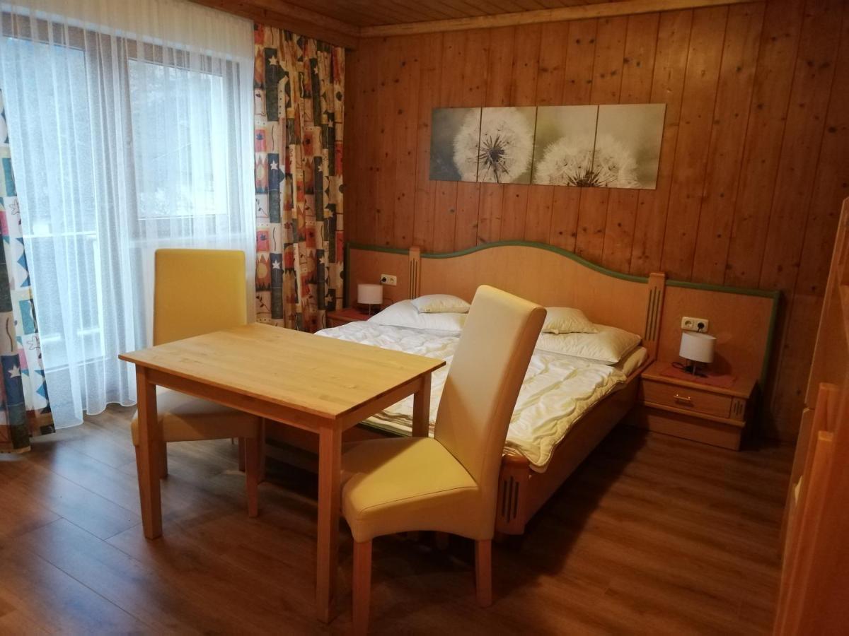Отель Haus Seppi Нойкирхен-ам-Гросфенедигер Экстерьер фото